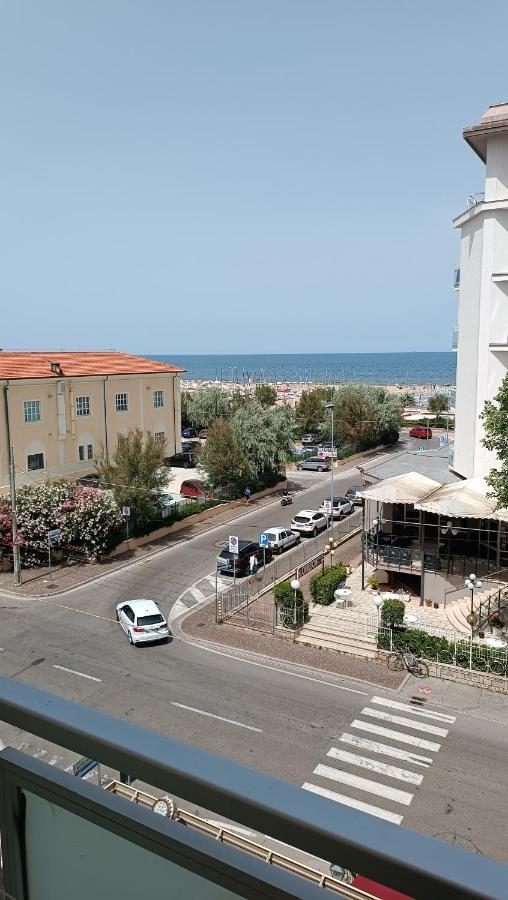 Hotel Sole Mio Marebello Buitenkant foto